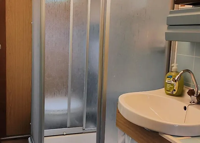 Sessles Waldhaeuschen Dietzhausen