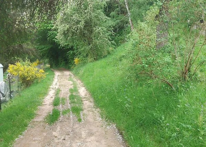 Sessles Waldhaeuschen Dietzhausen בית נופש זול